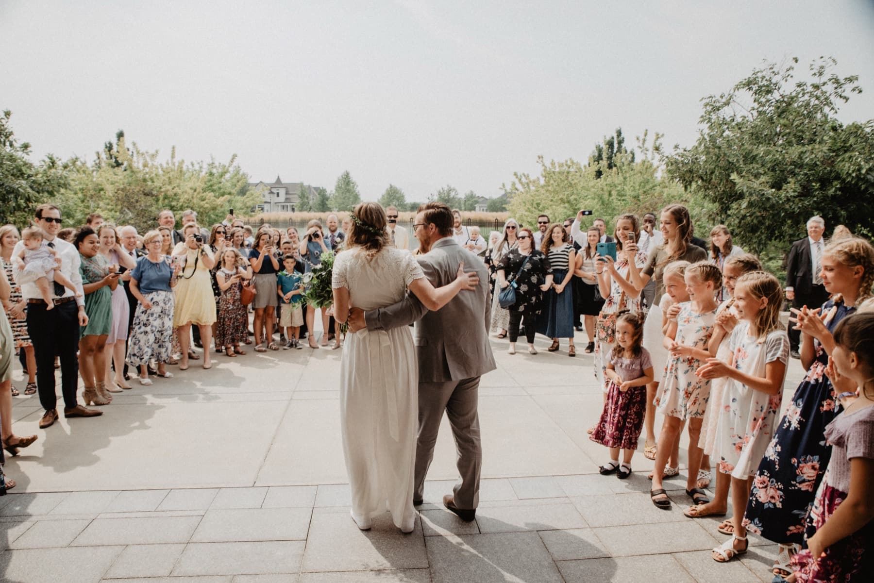 Utah wedding couple outdoors